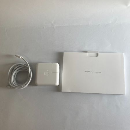  Apple アップル ノートパソコン　MacBook Pro2023 14インチ　512GB M3チップ　付属品完備 MR7J3J/A