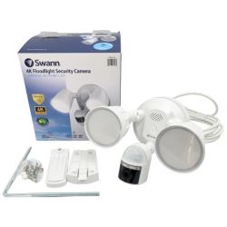 ◆◆ SWANN Wifiフロードライト 4カメラ セキュリティカメラ 防犯カメラ SWIFI-4KFLOCAM-JP Aランク