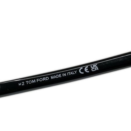 TOM FORD トムフォード サングラス セルフレーム アイウェア ケース付 TF832-N 01A ブラック
