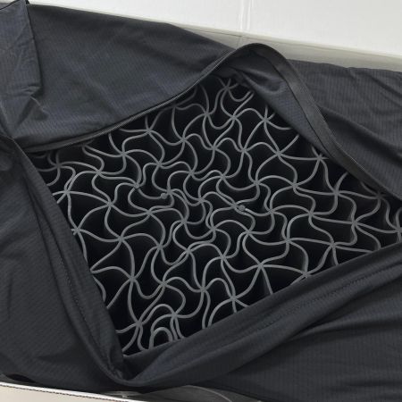   ヒツジのいらない枕 極柔ブラックレーベル 枕 カバー付 HTG-002