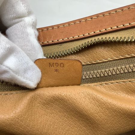  CELINE セリーヌ セカンドバッグ CELINE M90